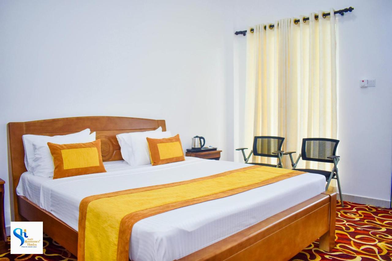 Hotel Summer Haven Полоннарува Екстер'єр фото