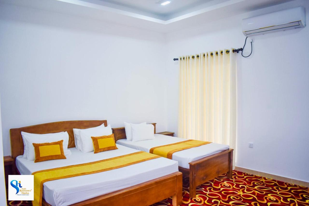 Hotel Summer Haven Полоннарува Екстер'єр фото